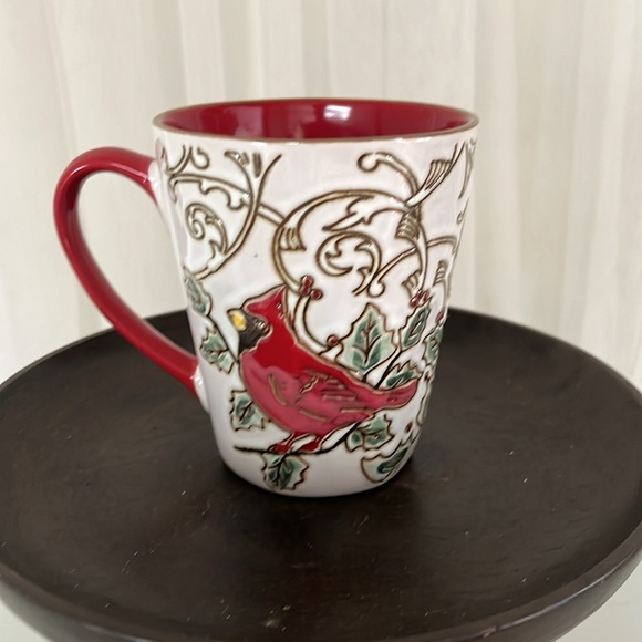Red Bird Christmas Mug - Picture 3 of 7